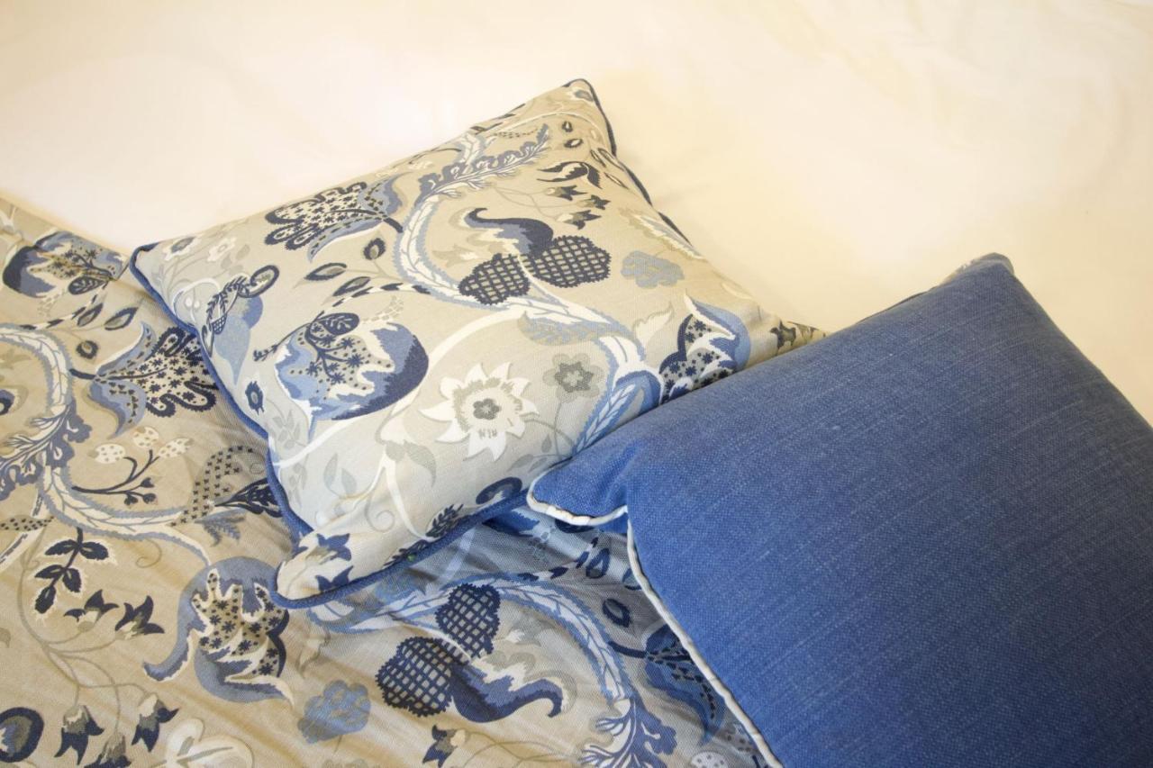Chestnuts House Boutique B&B Bath Exterior foto Silk pillowcase