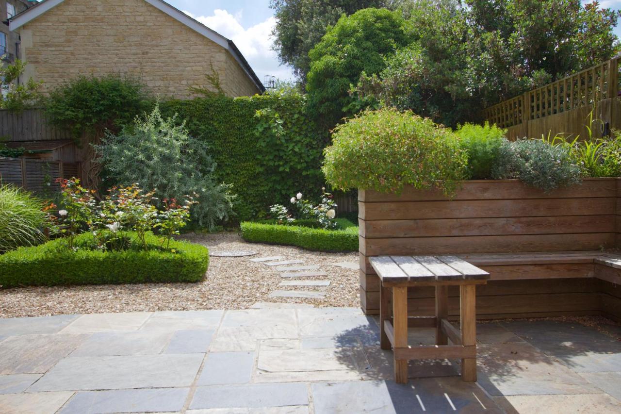 Chestnuts House Boutique B&B Bath Exterior foto The garden at the Old Rectory
